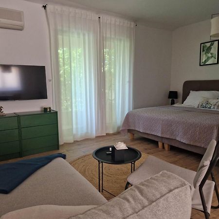 Mystica - Charming Studio Apartment On The Beach Kruševo Kültér fotó